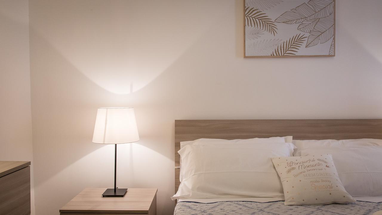 Rental In Rome Pelliccia Kültér fotó