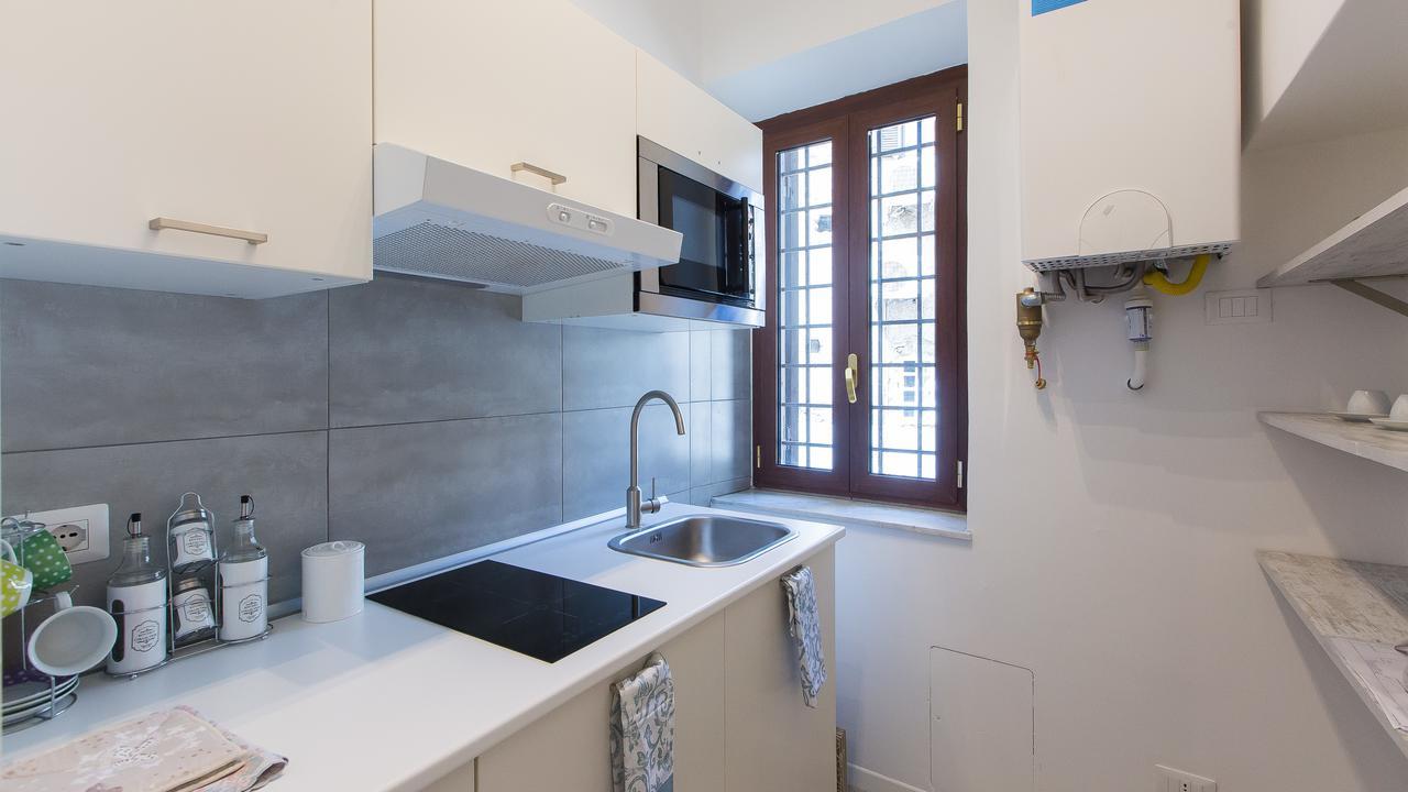 Rental In Rome Pelliccia Kültér fotó